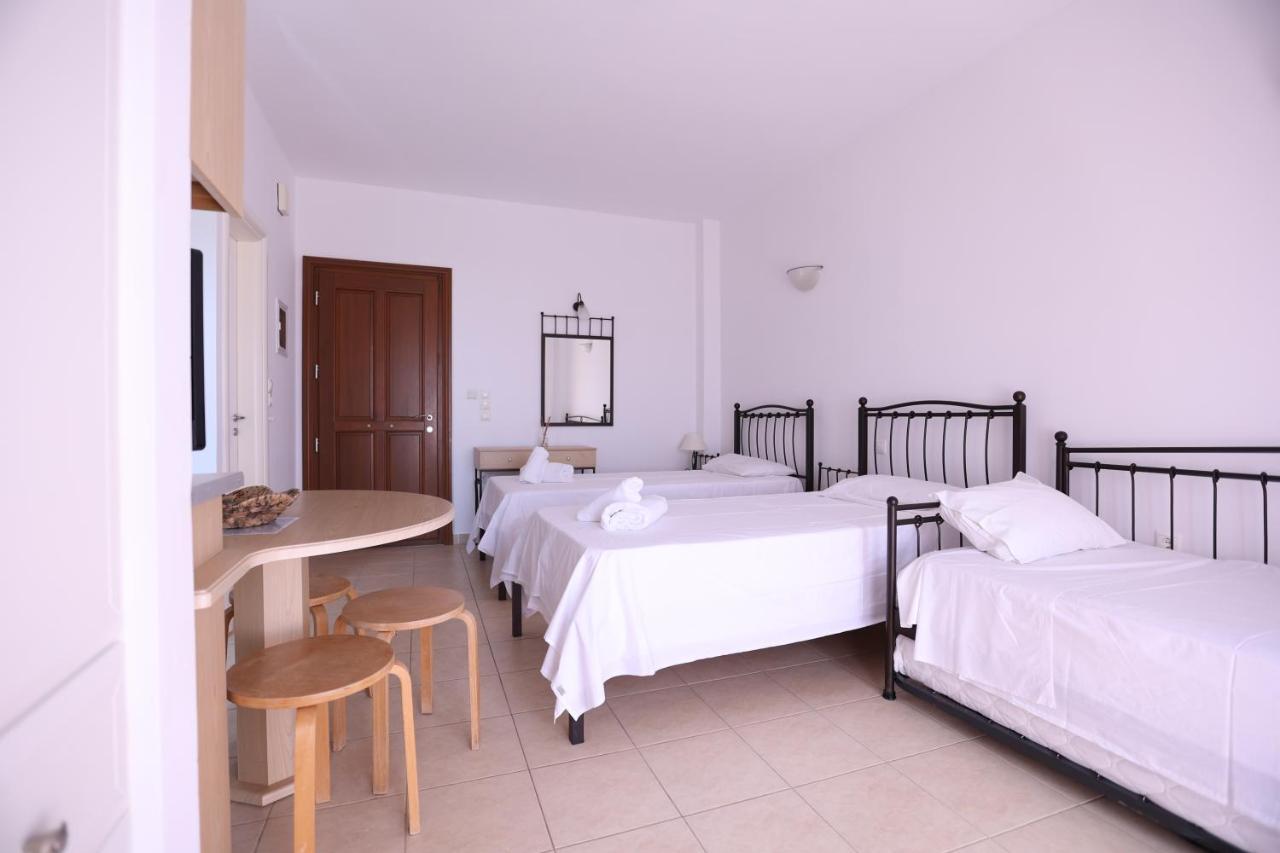 Seaside Gialova Apartment Pylos Exterior photo